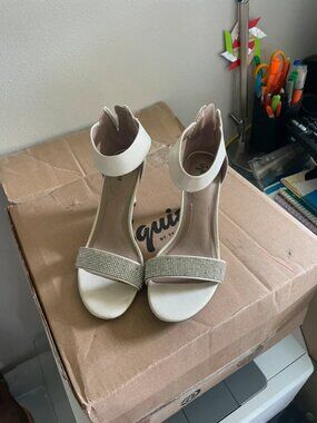 Style Co bedazzled kitten heels